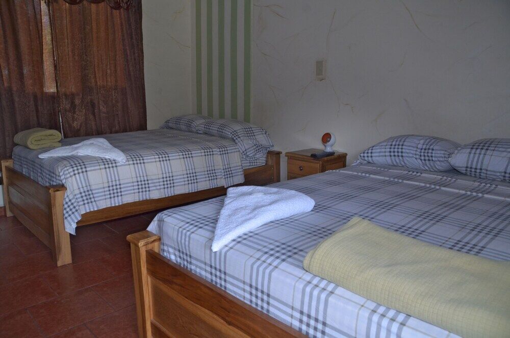 Hostal Doraz Бокете Екстер'єр фото